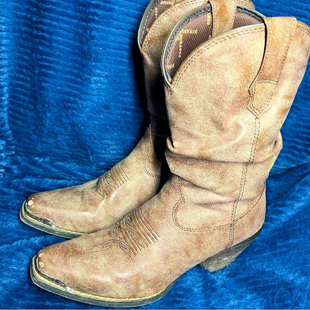 Women’s size 7 M Durango Crush Cowboy Boots